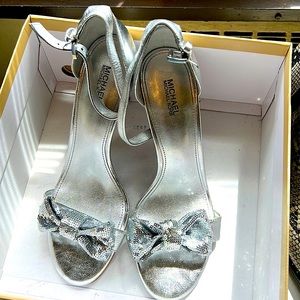 Michael kors  heeled sandals size 8.5 little scratches not noticeable
